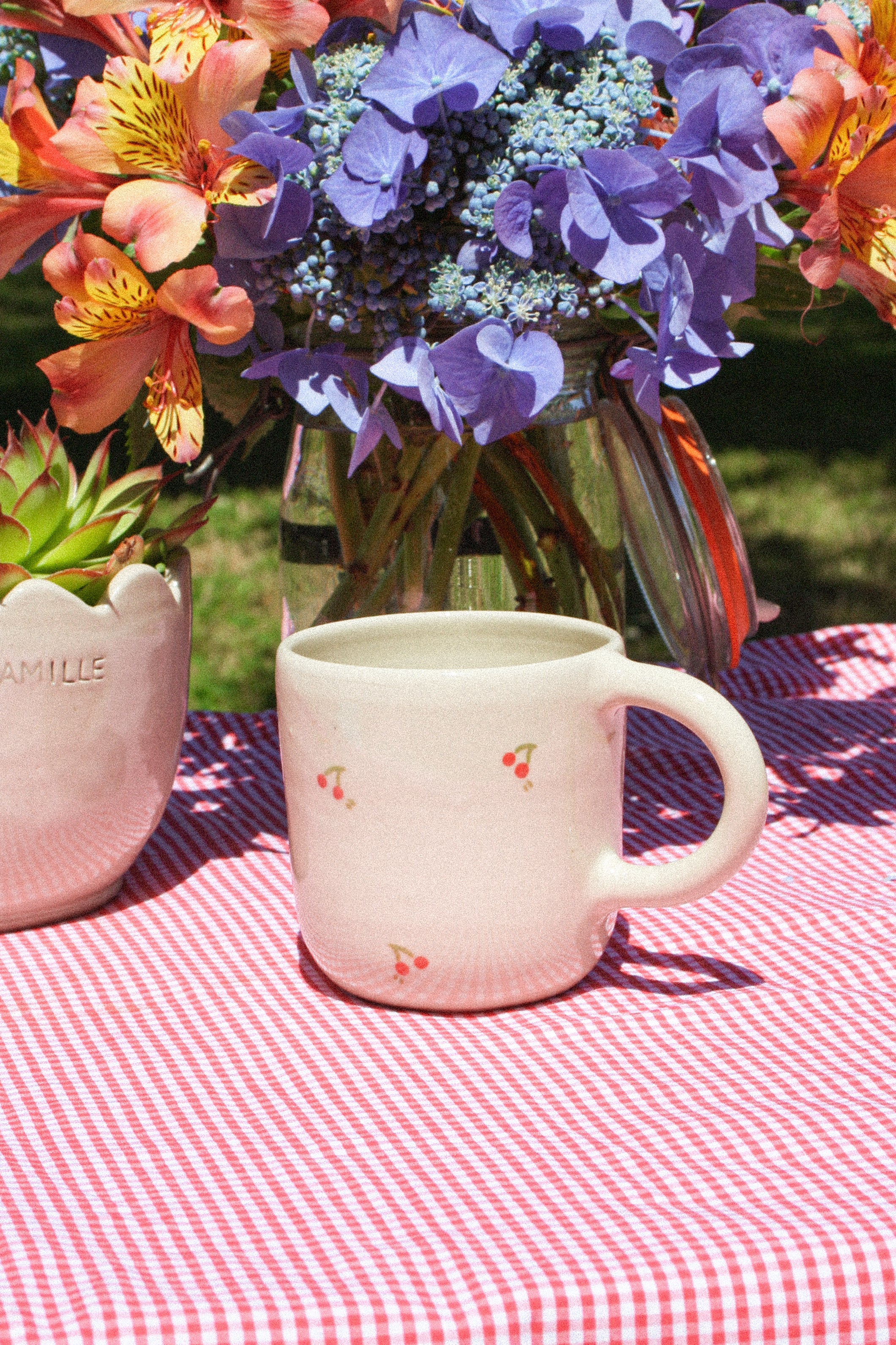 Tasse cerise