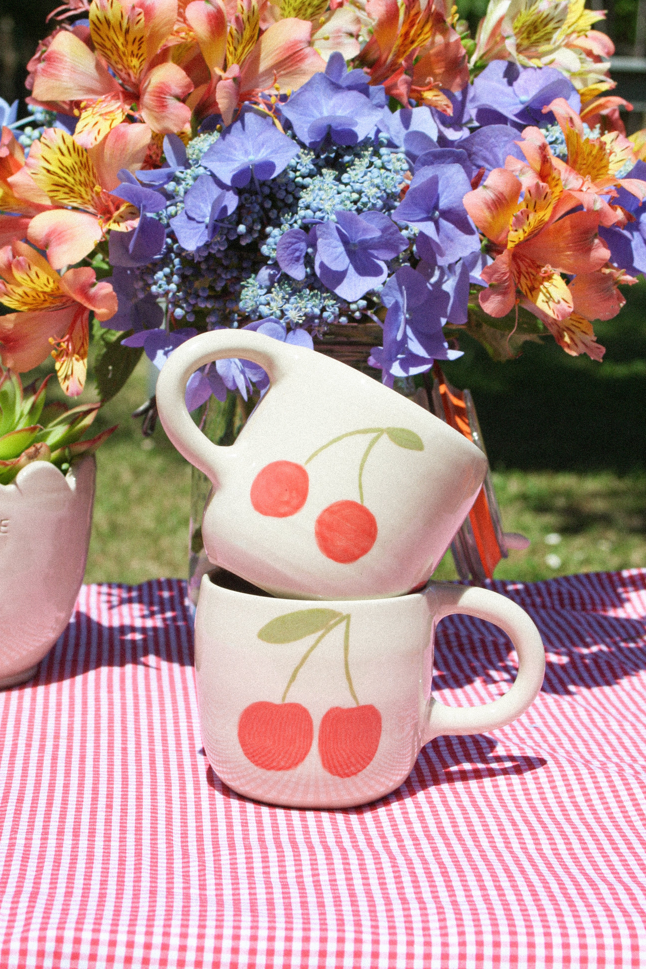 Tasse cerise