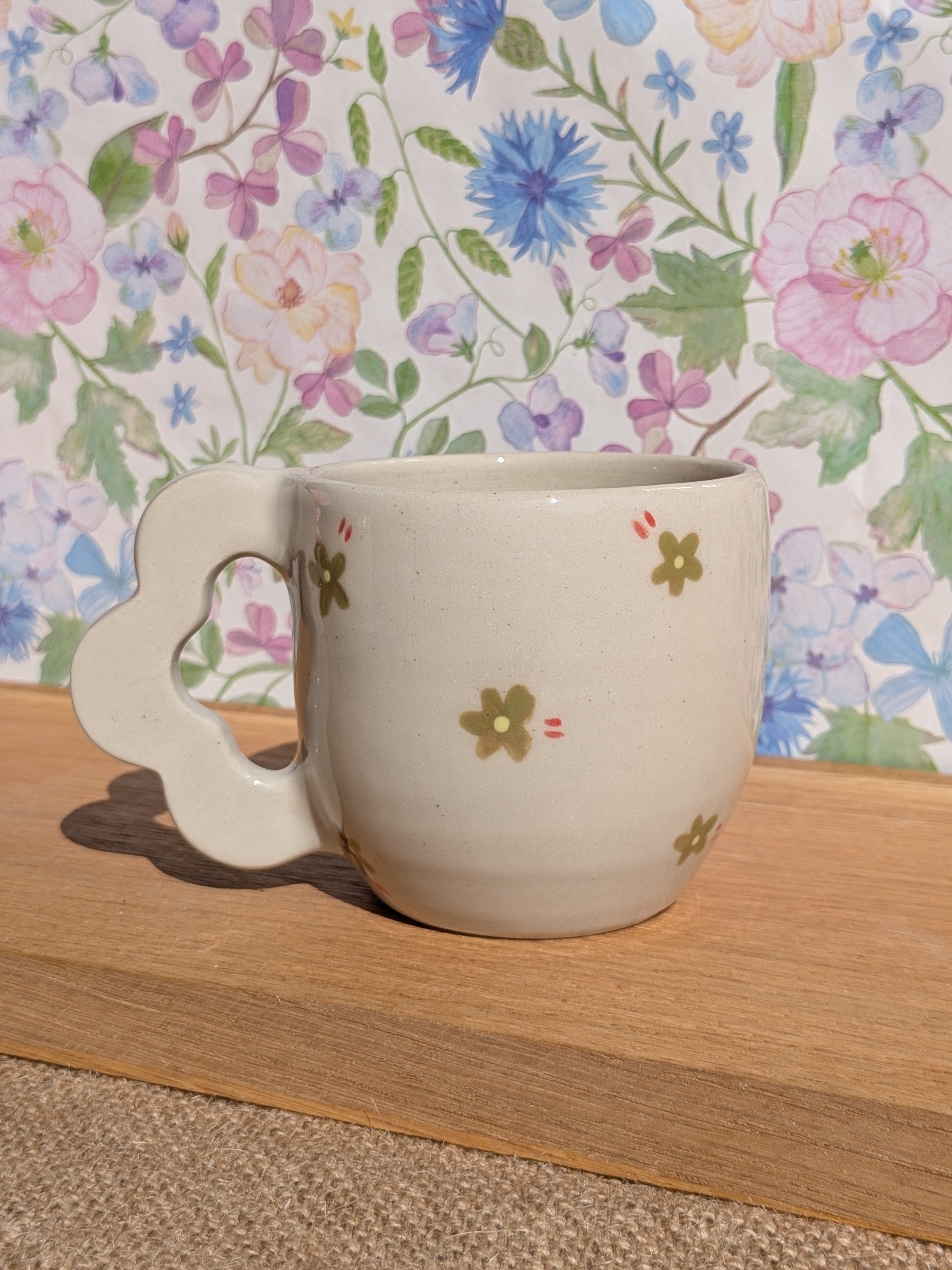 Tasse petites fleurs - moyen modèle